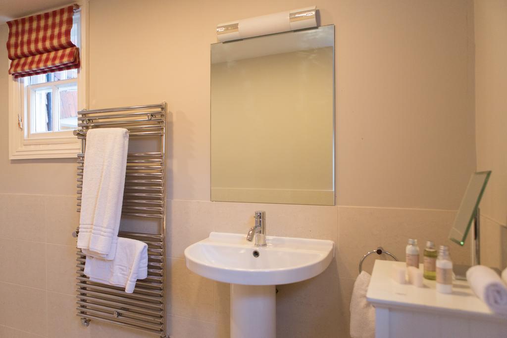 The King'S Head Hotel Winchester Phòng bức ảnh